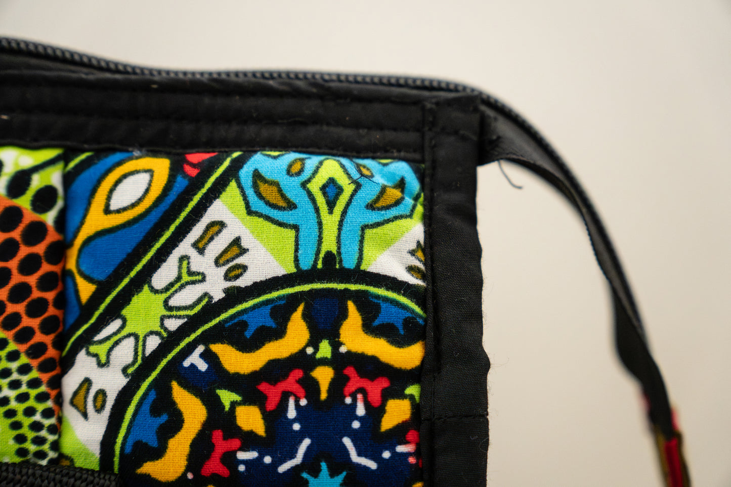 Kleurrijke schoudertas Asiri