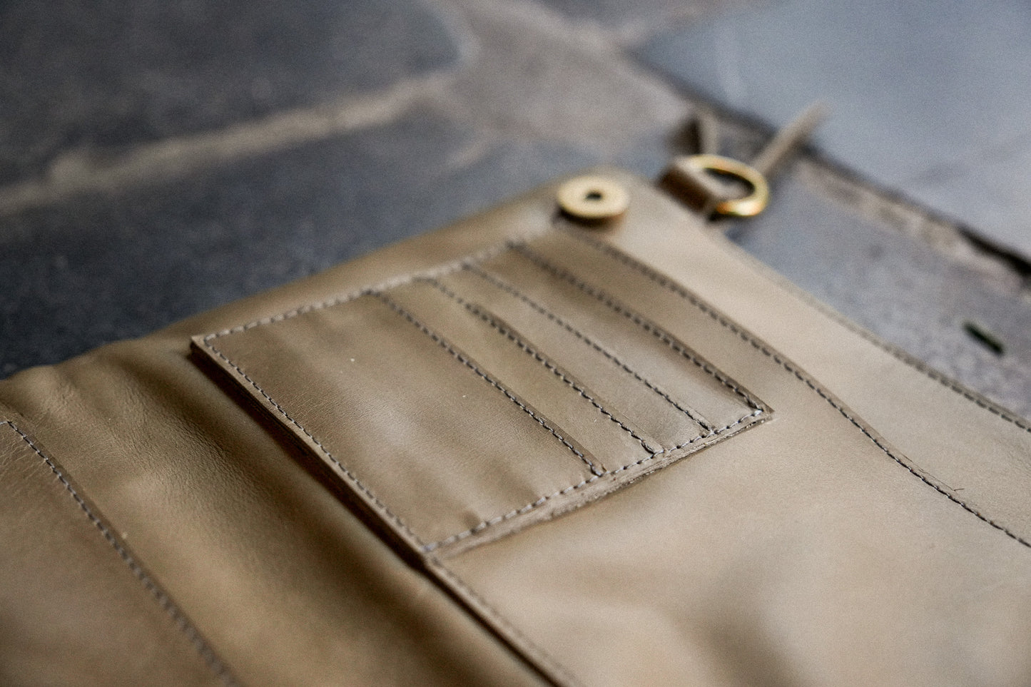 Leather Cross-Body Bag 'Selam Up-Cycled' - Olive Green