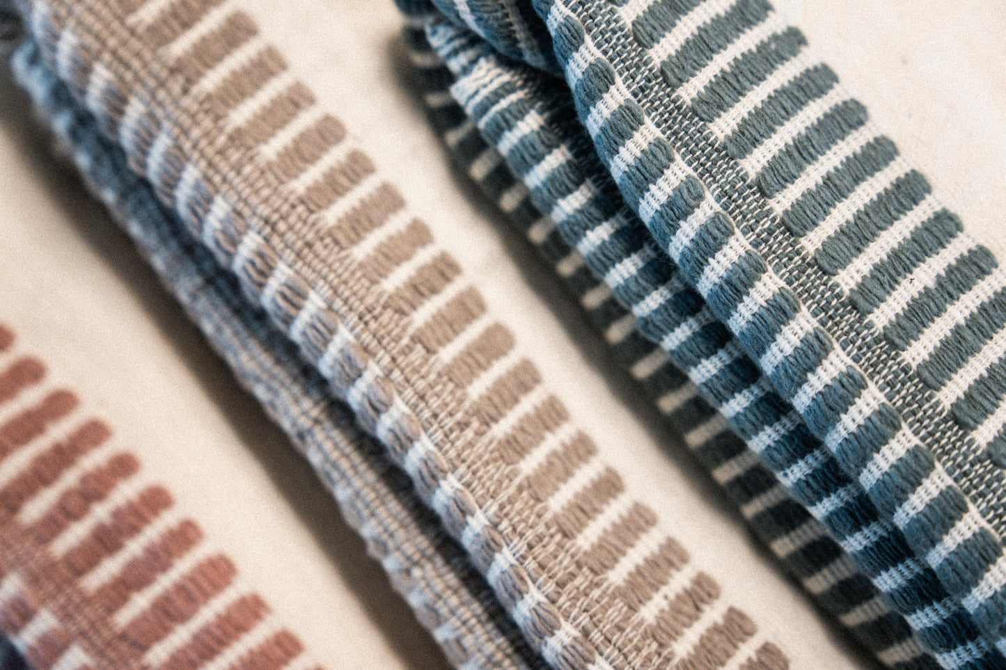 Katoenen handdoek Zuri blauw | roze | taupe | beige